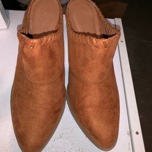 Wild Dive High Heels